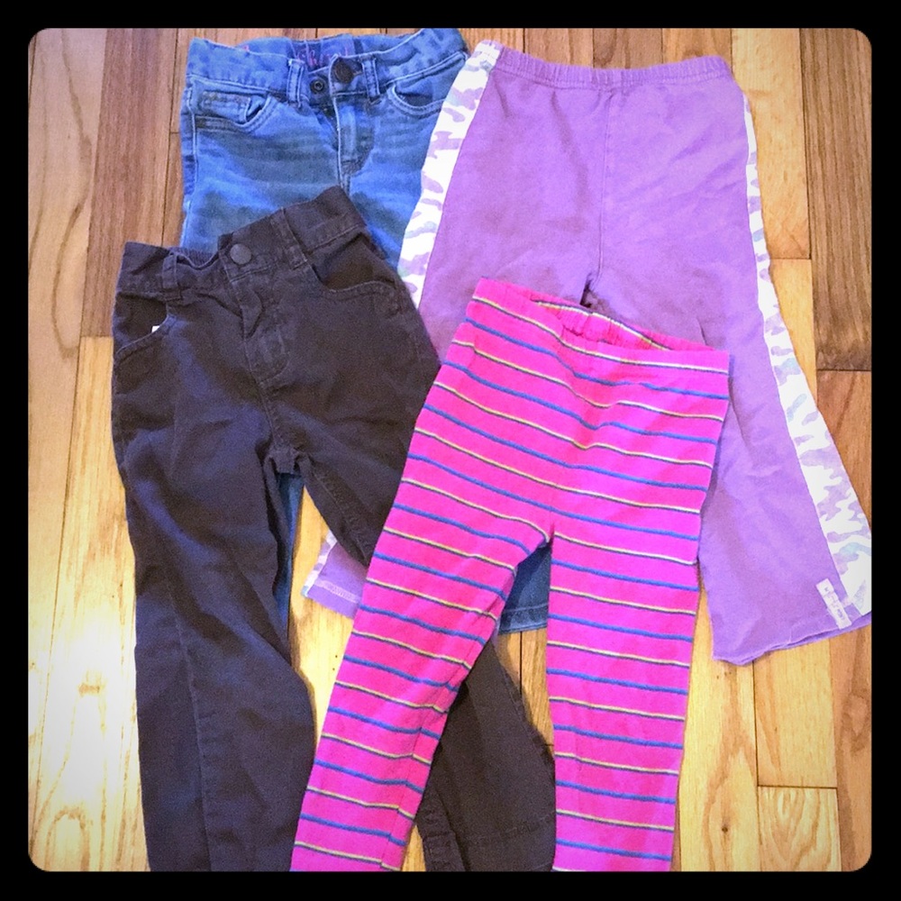 ⚡️Flash sale⚡️Bundle of pants 3T